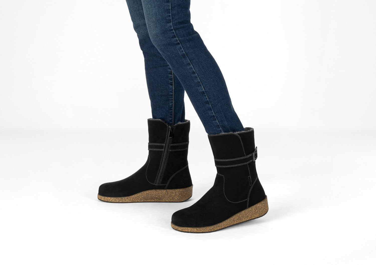 BOOTS_Womens_Lifestyle_1500x1060_Claire_Black.jpg
