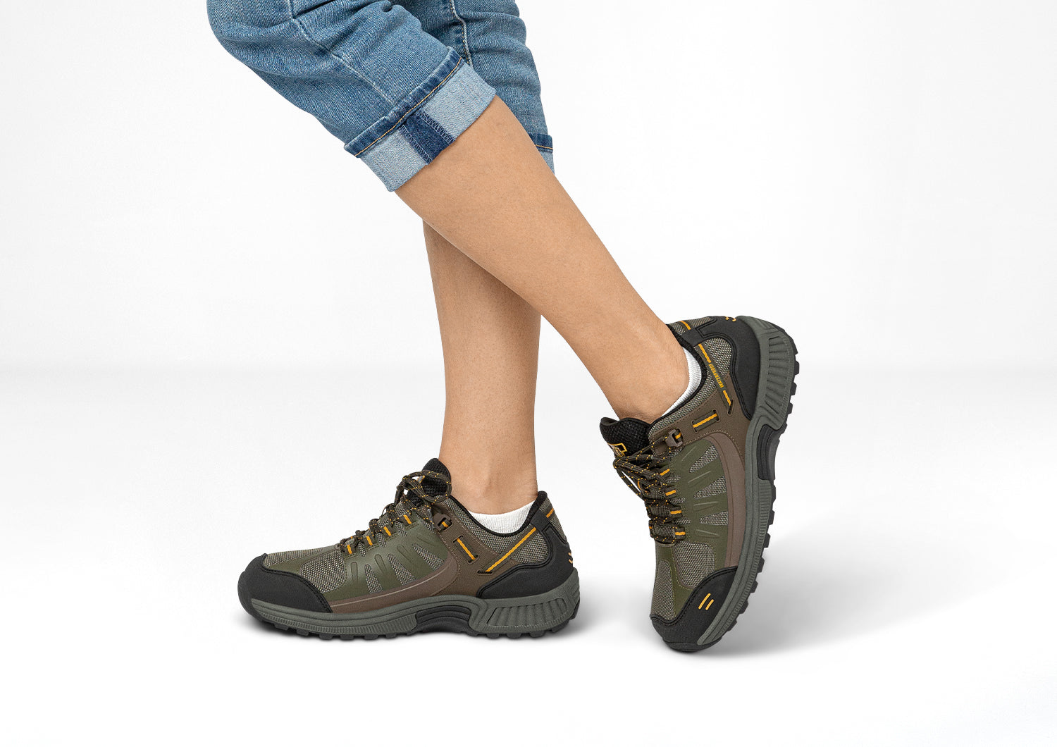 Lifestyle_1500x1060_Alma_Khaki_83e611a7-cfb2-407e-b9d3-4a2a7fdfe777.jpg