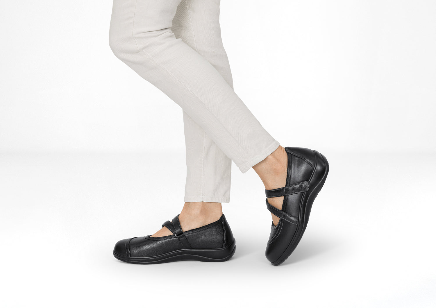 Lifestyle_1500x1060_Celina_Black_3d078fbe-7f05-4716-b8d9-426b8cb16426.jpg