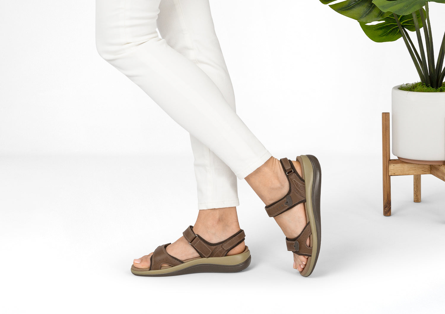 Lifestyle_1500x1060_Malibu_Brown_04bac7a4-e947-4654-860a-61e9ecc6b711.jpg