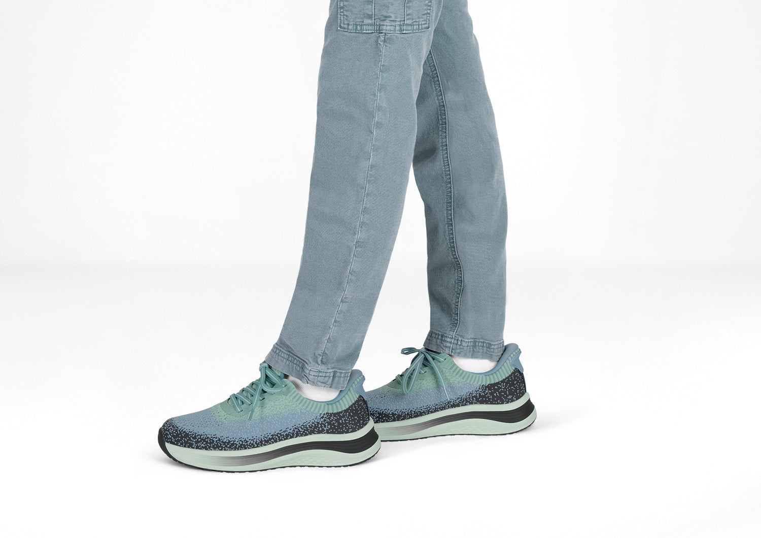 Lifestyle_1500x1060_Nira_Green-Blue.jpg