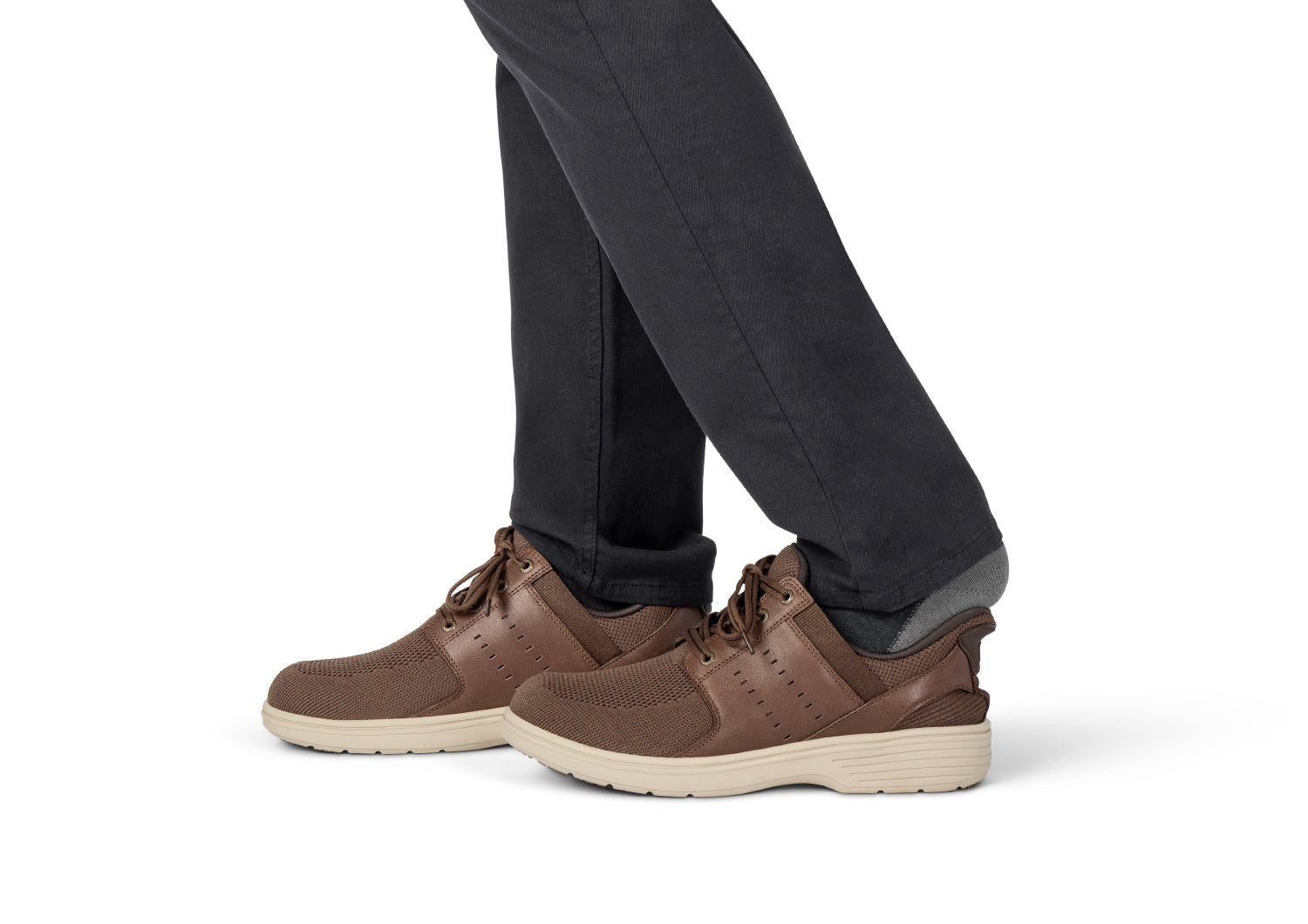 Lifestyle_1500x1060_Siron_Brown.jpg