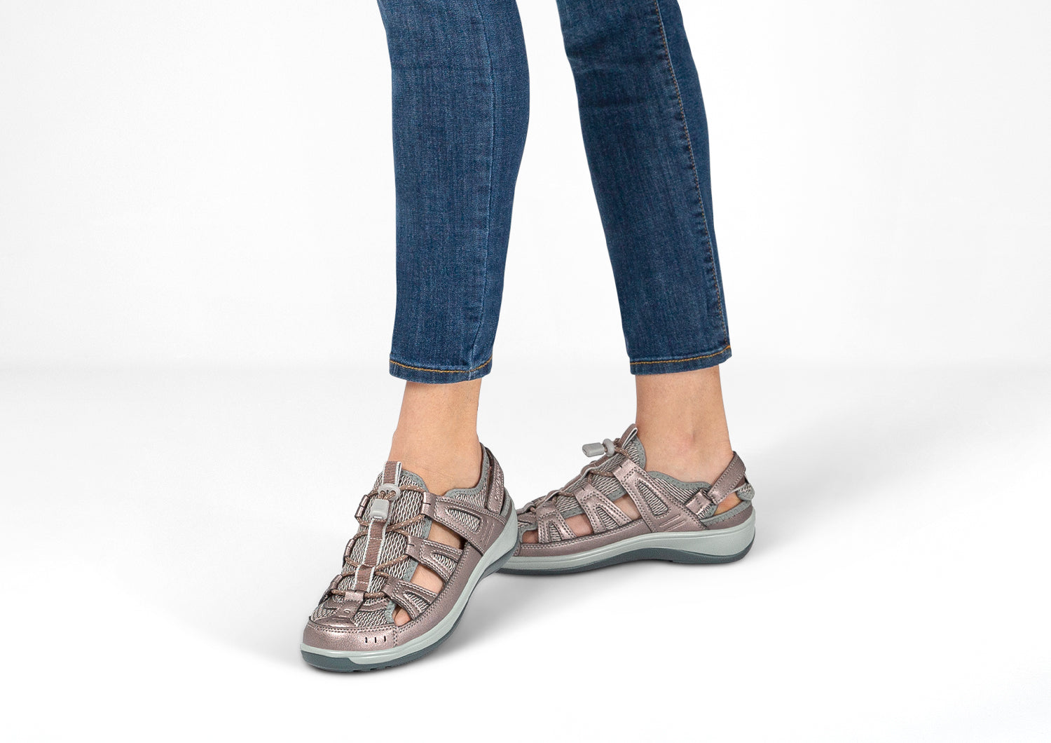 Lifestyle_1500x1060_Verona_Pewter_3c826219-8270-4046-bb23-d81dc13c6fa1.jpg