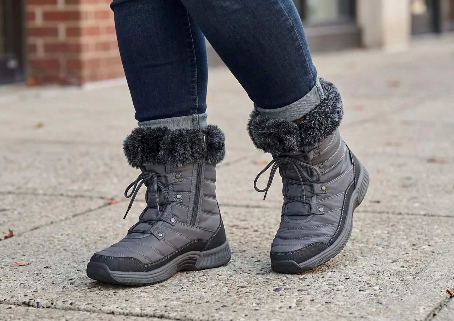 OTF_WebAsset_1500x1060_Alps_897_Black_LS_01_01_0226_-_Website_-_Product_Usage_02523df9-c3ed-4ae9-b4bb-45dda2d6ec87.jpg