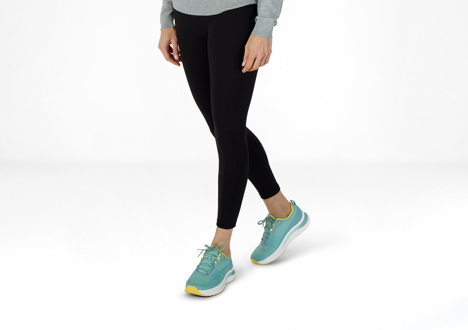 SNEAKERS_Womens_Lifestyle_1500x1060_Relay_Turquoise2.jpg