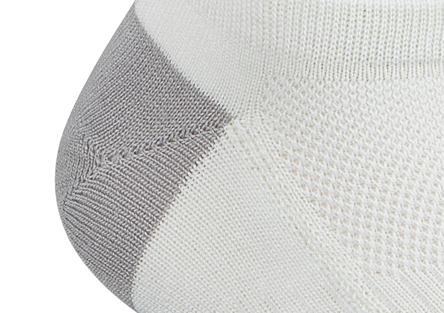 Socks_Detail_LowCut_Wht.jpg
